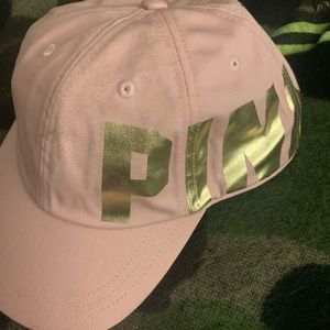 VS pink hat